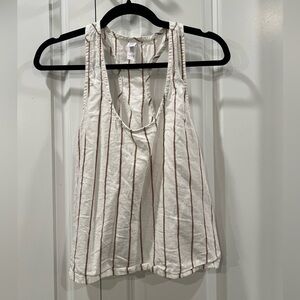 Women’s white tank w brown stripes.